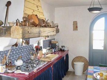Bed & Breakfast Trulli Gallo Rosso